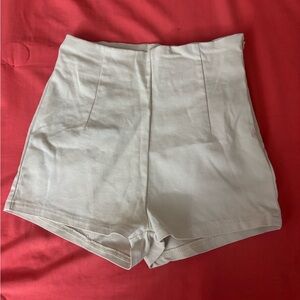 DAZY Elegant Cream Women's Skorts